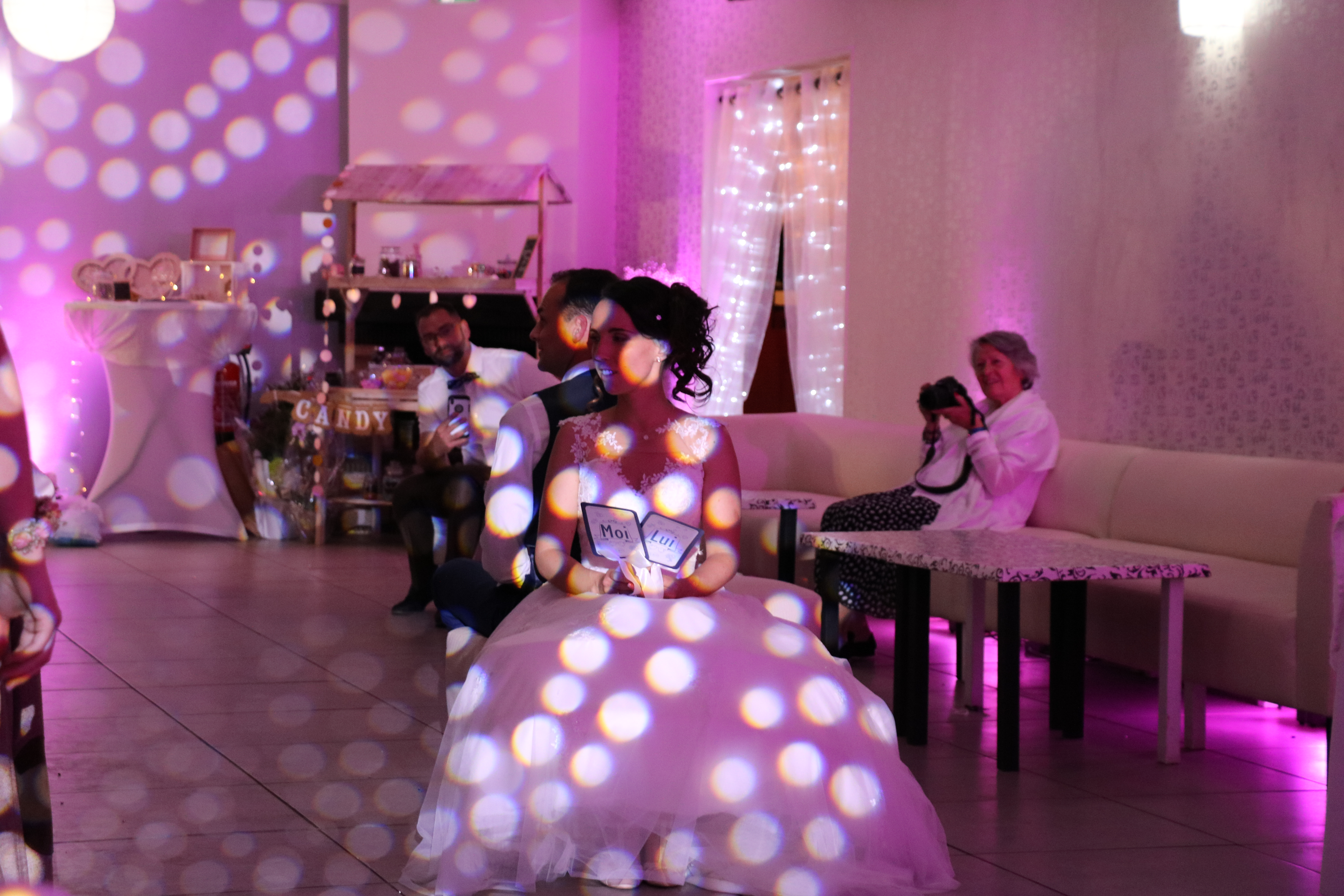 Jeu du Elle et Lui préparé par les témoins au Domaine de la Palle à Pontgibaud